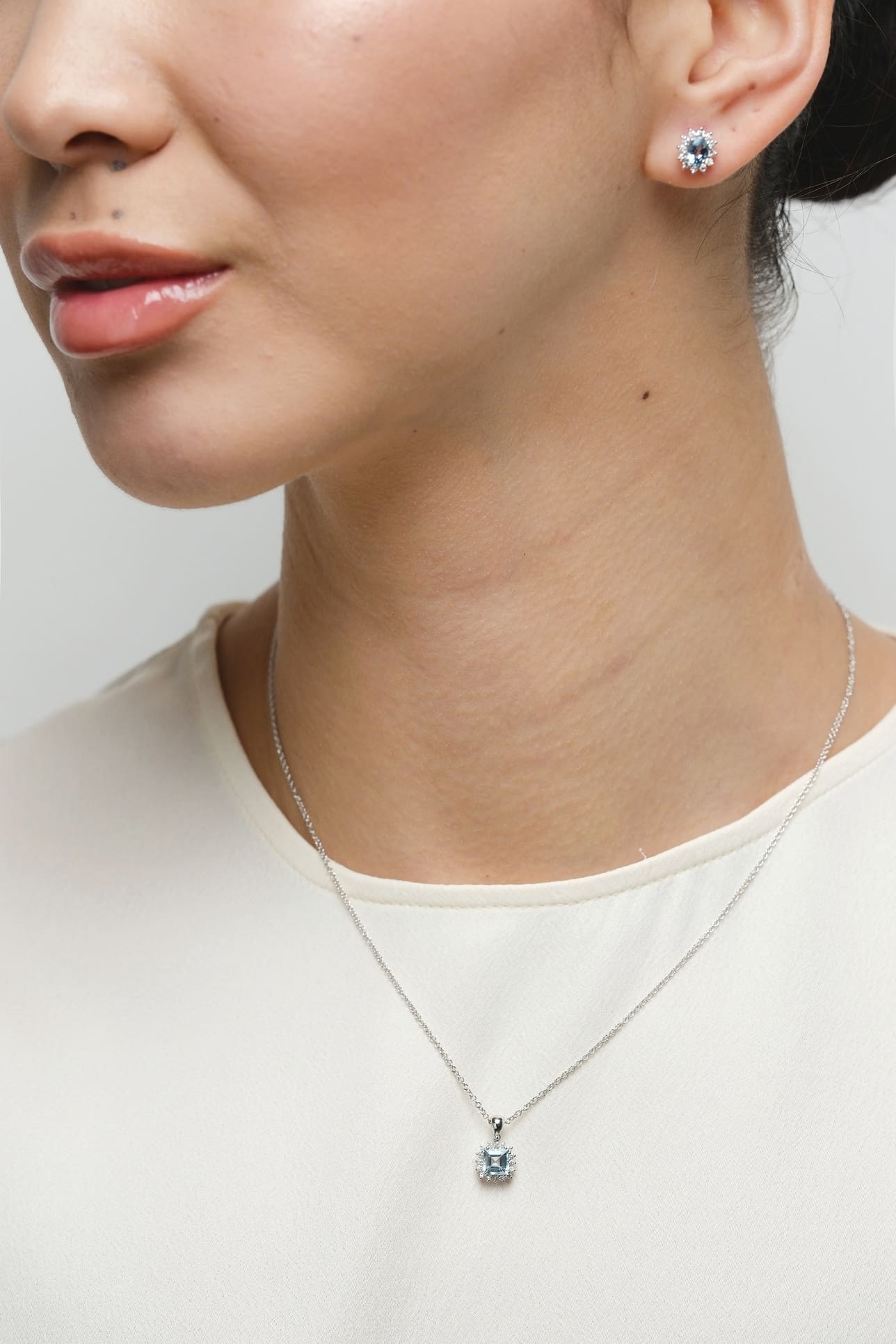 Aquamarine Necklace 1 - Image 3